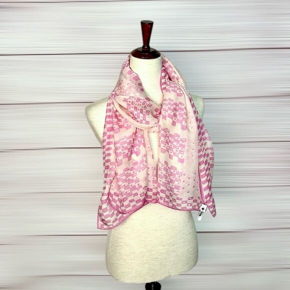 Vera Neumann Large Silk Chiffon Rectangle Scarf Pink Ivory Hand Rolled 27x68” - Picture 3 of 11